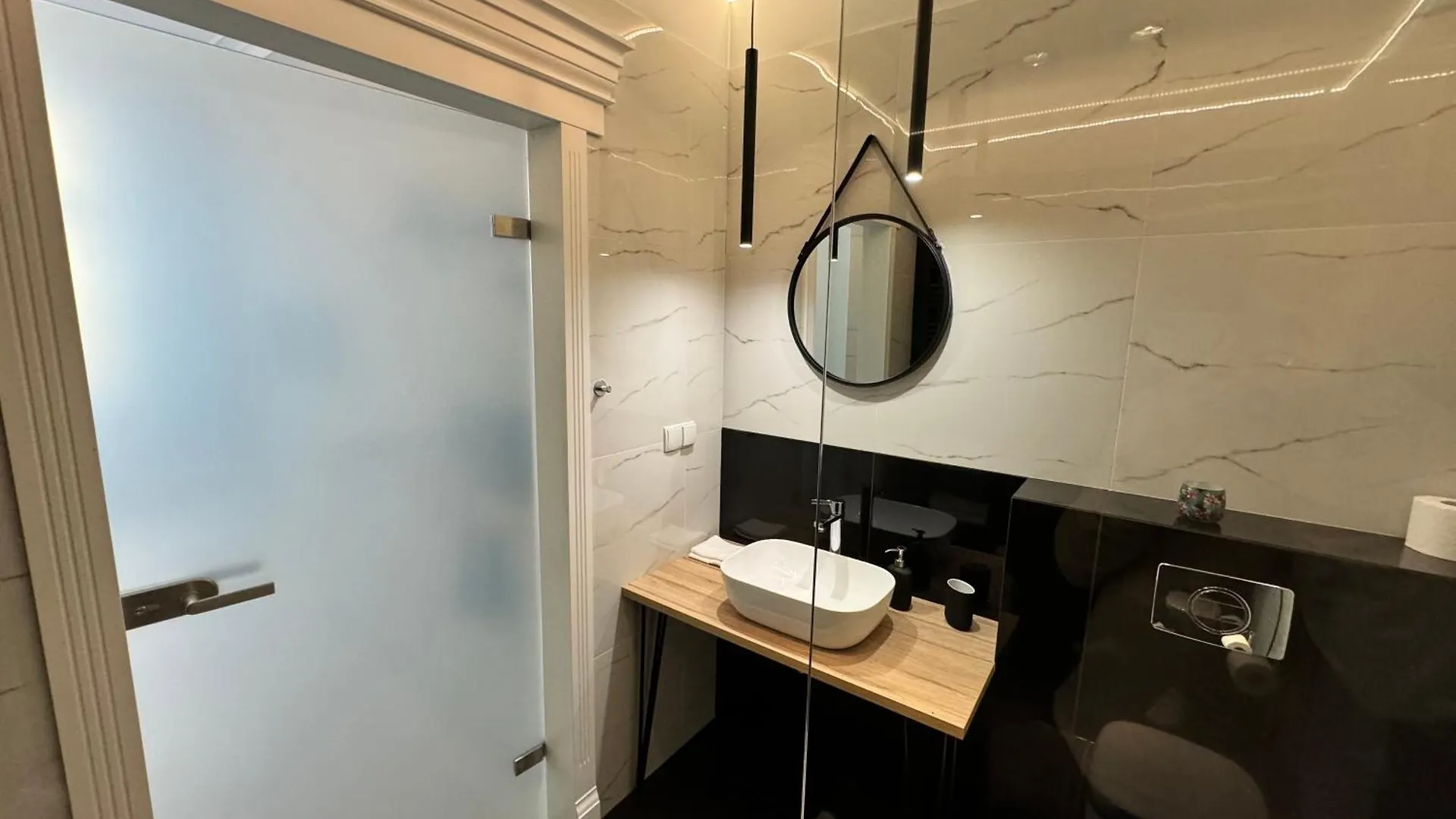 公寓 Old Town Twenty Three Apartament 波兹南